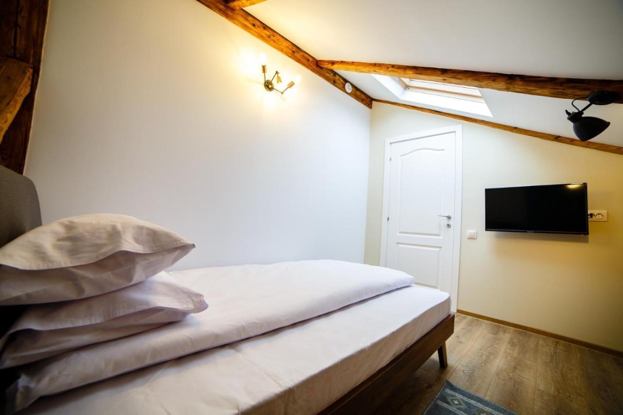 Alpine Loft Apartment Campulung Moldovenesc Bagian luar foto